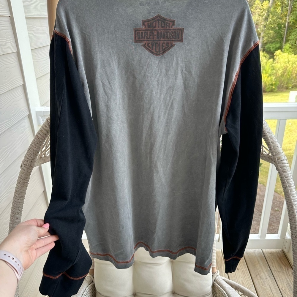 Harley Davidson Long Sleeve - Picture 2 of 3